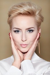esti21 Model:  Natalia Szpitalny