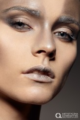 justa_makeup modelka: Agata Zych
fot. Emil Kołodziej