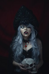 Arystta Queen of Vampires Part 3

czaszka: fear_workshop

fot. Sylwia Bajrera

