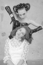 jkorzeniowska Models : @nathalie.sonnenschine.official (make up by me) 
with Agnieszka Gomółka (makeup & stylization by Magdalena Bastkowska)
