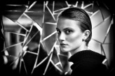 foto_gosia_wlodarczyk Photo: Gosia Włodarczyk
Model: Kamila Janik
Hair, MUA: The Doll Factory