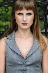 huragankatrina Model: Natalia
MuA: Beauty Room
Photographer: Katarzyna Suchorz/ Press Shots