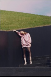 kingakoson fot Natalia Morawiec
modelka Zuzia Chrabańska 
mua/ stylizacja Mila Gross


różowa kurtka Kinga Kosoń