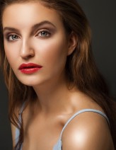 fka Beauty Editorial for Estela Magazine
Model: Paula @Anger Models