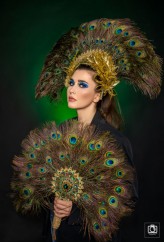 tomaszc Photo: @tomaszfotografia
MUA: @annakliszczmakeup
MUA: @mejkap_kabuki
MUA: @katarzyna_skrzypinska
MUA: @_sallydemon_
Access: @costumes.markiewicz
Model: @flomarime
Model: @jedrzejewska.maria
Model: @kakarolinaa
Model: @pattie.music
Via @officialkavyar