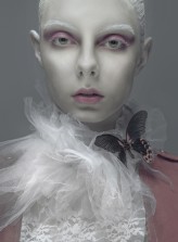 annaokuniewska Zdjęcie z edytorialu do Make - up Trendy 
 
 Make up : Anna Okuniewska
 Model: Magdalena Czuj/ REKLAMEX
 Photo/Style: Marzena Kolarz