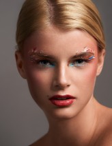 Vermua Golden Girl - editorial for Surreal Magazine 
Model - Alina|Como Model Management