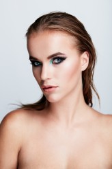 patrycja-makeup fot: Łukasz Osuch
 modelka: Magda Górka
 mua: Patrycja Więckowska
 
 Sesja dyplomowa w szkole BeautyArt