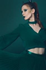 jkorzeniowska Photo: Aleksandra Zając
Koncept/stylizacja: Nathalie Sonnenschine  ig : sonnenschine.styling
