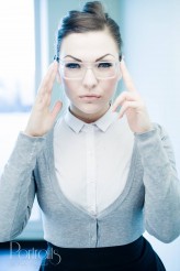 katX #shrilling gaze!
#school girl
#maybe even secretary
#transparent glasses
#head-strong
#IQ
#intelligence
#pale me