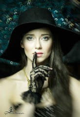 artistmore Model: Kateryna Atamanova 
 
 Warsztaty Fotografii Artystycznej: 
 http://www.warsztatywzlodziejewie.pl