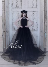 Alisa-wedding Black wedding dress Kristen collection Alisa 2016, available in stock in black with glitter, the colors of white with silver glitter and ecru with gold on request. 
http://boutique.alisa.fr