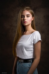 davew Portrait of Weronika on brown background.
If you like my portraits follow me on my Facebook page :)
https://www.facebook.com/DaveWillemsPhotography