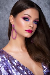 juliaaa23 mua: Iwona Grabowska

publikacja w Make-Up trendy 4/2020