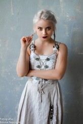 Kosma-foto Model: Silverrr
Mua: Aleksandra Walczak Makeup Artist 
Plener z Dream on - Plenery Fotograficzne 
Studio- MLEKO