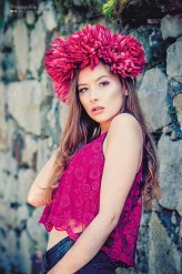 Feni Modelki : Dominika Walaszczykk 
Mua: https://www.facebook.com/OrzechMakeUp/
Wianek: Magdalena Sroka