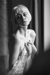 piotr_k_photo kobieta / portret / nagość zakryta
