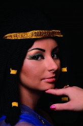 xsylax Kleopatra
 
 Make-up: Sylwia Rzepińska
 Model: Patrycja Paczoska
 Photographer: Aleksandra India Baldis