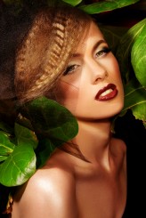 ivorymodels Magazyn Make-Up Trendy N2.2012
photo: Vittorio Roma
model: MILENA/IVORY MODELS