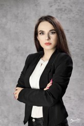 CamilleArtist                             Makijaż do sesji wizerunkowej / biznesowej z niezadowodną i genialną Katarzyna Bielec / Bielec ART.            