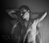 ghost93 touch. autoportret

/ciekawostka - bez obróbki w PS, czas naświetlania 30 sekund, 15 sekund w bezruchu + w nastepnych 15 sekundach dodalem rece, Pozdrawiam ;)