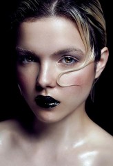 gocha_g Modelka ;Emilia /D'vision 
Foto ;Weronika Kazmierczak 
Devolution Makeup Artist magazine issue 117