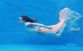 Atelier_Lankocz Under the water <3

Foto: Damian Straszak
Modelka: Edyta Kita
Makeup: Anna Król
Suknia: Karolina Lankocz
Asysta: Adam Laube 