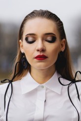 LidiaNiemczyk_Makeup Oliwia

Model: https://www.instagram.com/livciax13/
Photo: https://www.instagram.com/piotr_dzik_fotografia/
Stylist: https://www.instagram.com/zagrajmywubieranki/