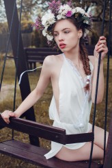 Nicole_Bialkowska modelka: Dominika Tarnicka
projektantka: Anna Dymała | Anne