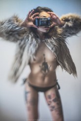 conik @capital.t.photo #tattoomodel #venus_in_fur #yashica #t2 #art #nude #reality_warp #Mickiewicz