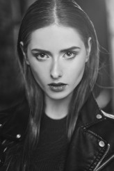 attore Model: Monika Papiernik
MUA: Kinga Bednarz
Hair&Stylist: Bartek Ligęza