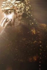 timewhisperer Made of gold

makeup/post-produkcja/hełm: Kordian Żarowski