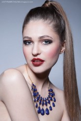 aleksandra7118 fot.: Justyna Strusińska
make up: Kasia Zdańska