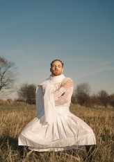 sosnovski                             SESJA ZDJĘCIOWA ZDJĘCIOWA "THE PRAYER OF TIME TO THE FIERY STAR". PIERWSZA SEJSA JAKĄ MIAŁEM OKAZJĘ W PEŁNI ZORGANIZOWAĆ ORAZ WZIĄĆ UDZIAŁ JAKO MODEL I PROJEKTANT MODY. SESJA SKŁADA SIĘ Z DWÓCH SETÓW I DWÓCH TYTUŁÓW, A CAŁ            