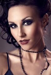 perie makijaż i styliazacja:ja przy współpracy Atelier Wizerunku 
fryzura:Agata Michalak