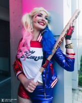 DarkCoat                             Harley Quinn Cosplay            