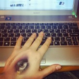 mess-makeup Projekt makijażu na dłoni