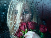 klepsydra_X Dziewczyna  z różami 