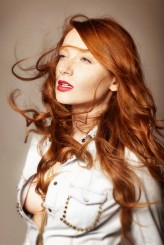ulla_m model: Brygida Dolińska
make up / hair / styling: Klaudia Utnicka