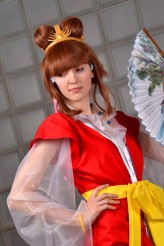 Vicky90 Zdjęcie z kategorii cosplay, zrobione przez Michał Kurowski, strona na fb https://www.facebook.com/LurkersPhotoCorner/?ref=br_rs

Postać: Miaka Yuuki z mangi/anime Fushigi Yuugi (Tajemnica Przyszłości) 