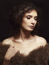 Taravel Makeup i włosy: Jolanta Polak
Fotograf: Łukasz Osuch
Beauty Art - Szkoły wizażu Beaty Małachowskiej 