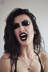 Elly Model, photographer, makeup, stylization: Dante Heks