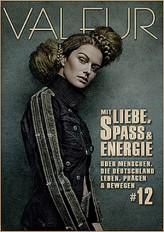VALEUR-MAGAZINE VALEUR Issue 12 (Picture: Mayers. Peace Collection, Photo: Bill & Hells)