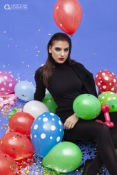 mishelle Confetti, balloons & strong woman