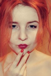 redhead-woman autoportret