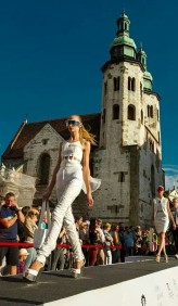 debovska Fashion in Cracow - pokaz na ul.Grodzkiej