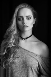 Evostudios Black And White
Model: Julia