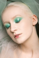 KlaudiaSkopinska Makijaż beauty inspirowany zorzą polarną.