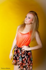 pauletta21 dużo więcej zdjęć na moim blogu, zapraszam :) http://fashionpauletta.blogspot.com/2012/09/candy-girl.html