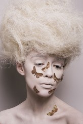 bonitaa Fot: Rado Ledwożyw
Make Up: Aleksandra Bożek
Hair: Wiola Pezda